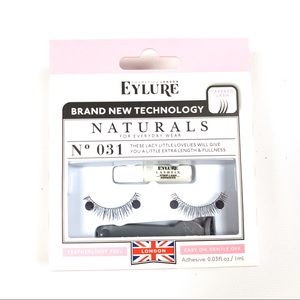 Eylure Natural Feather Light False Eyelashes No31